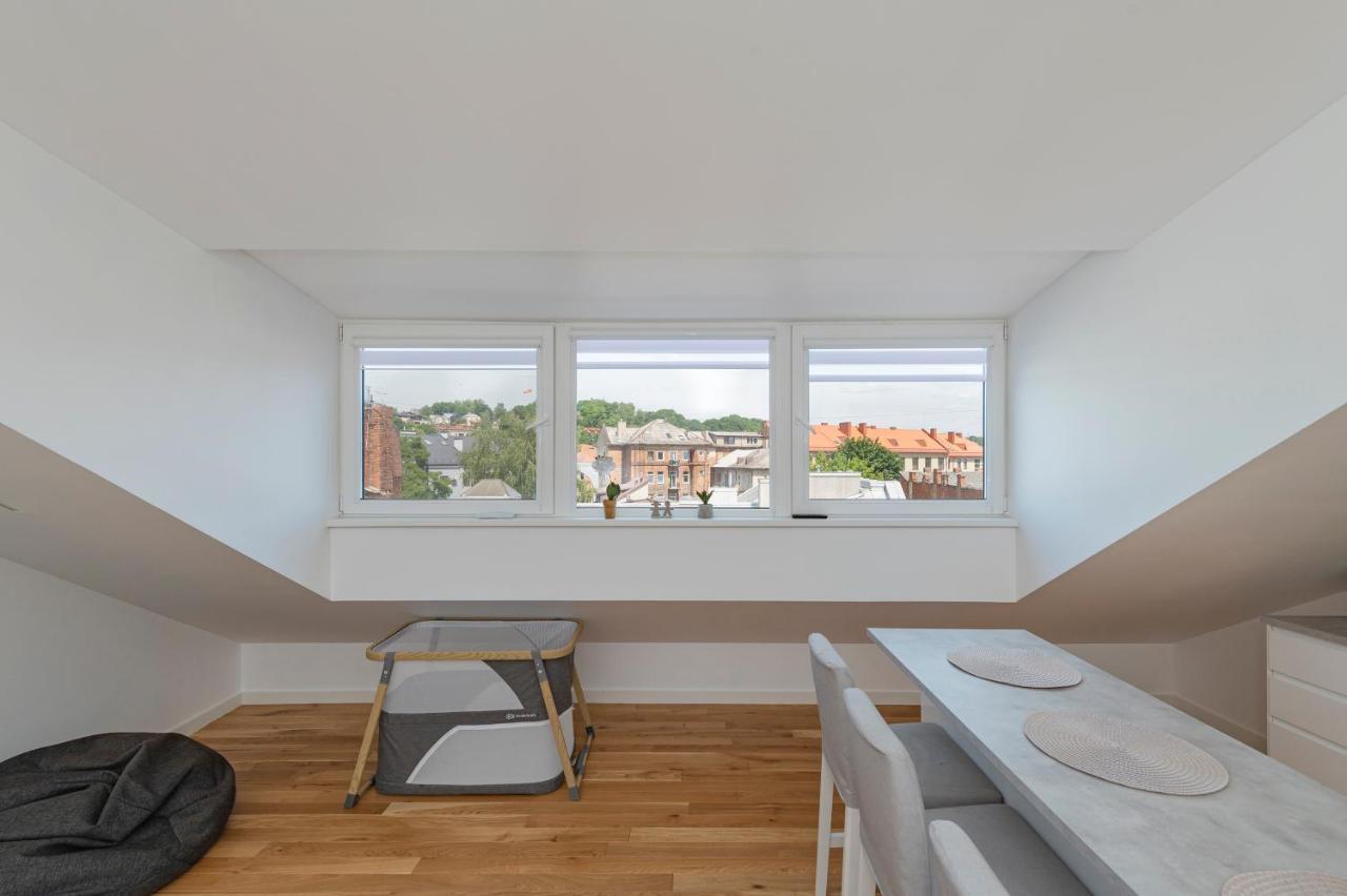 White 1 Bd Old Town Apartment By Hostlovers Kaunas Exteriör bild