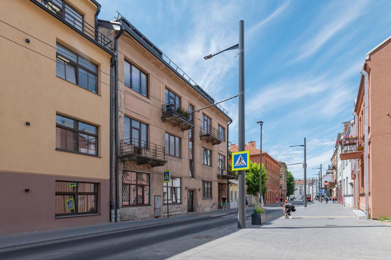 White 1 Bd Old Town Apartment By Hostlovers Kaunas Exteriör bild